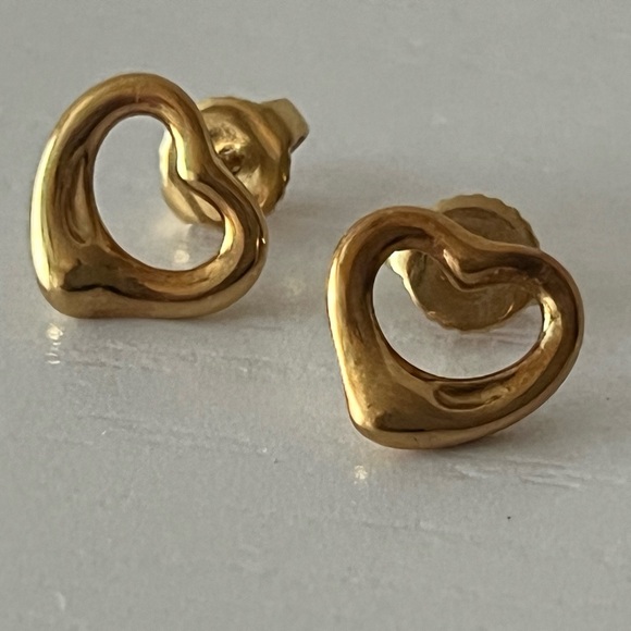 Tiffany & Co. Elsa Peretti Open Heart 18k Earrings - Picture 4 of 8